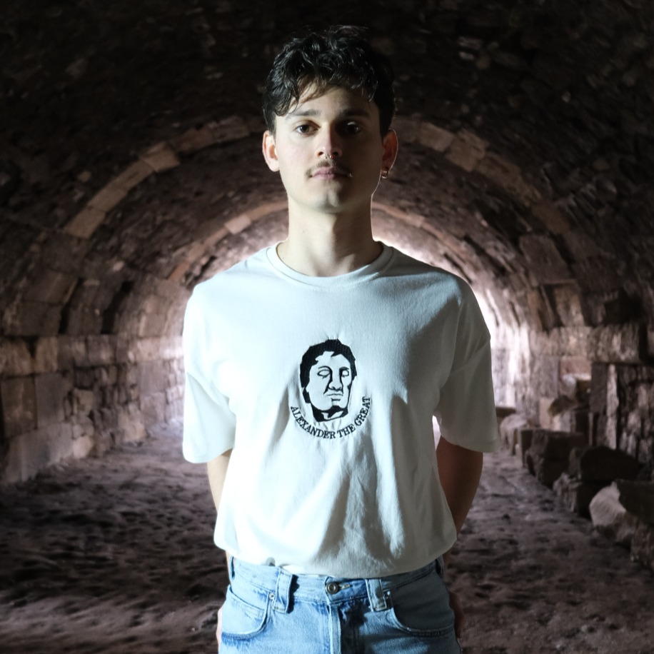Büyük İskender Nakışlı Oversize T-Shirt